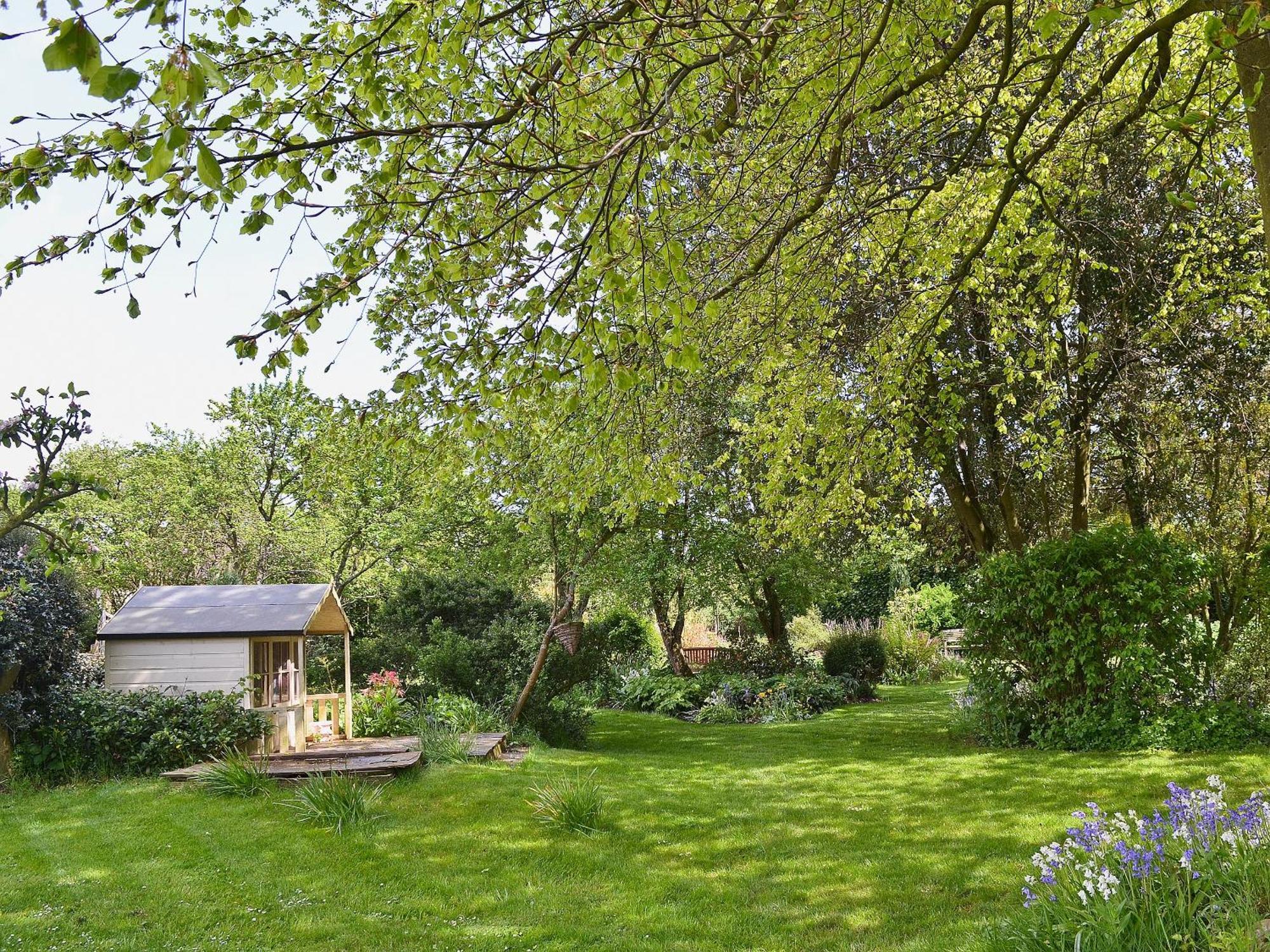 Goodwood Coach House Villa Westhampnett Exteriör bild